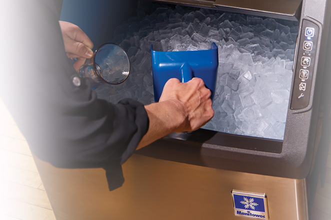 How to Choose a Commercial Ice Machine
