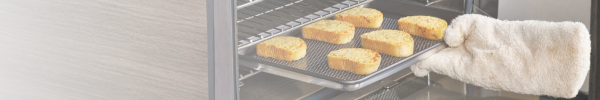 Pans & Trays