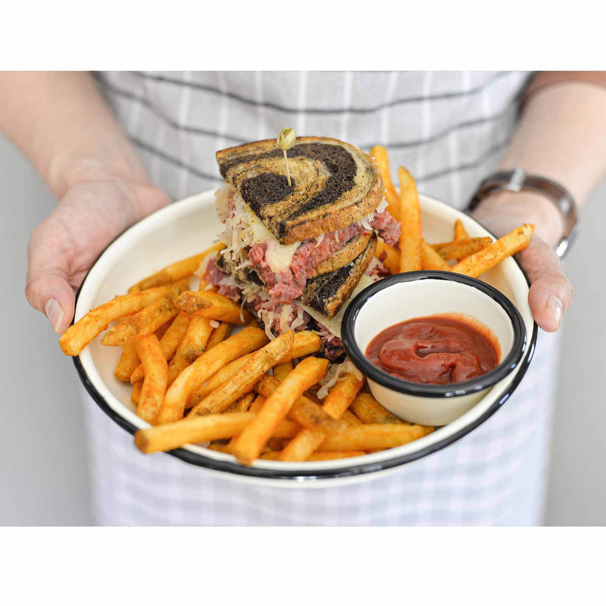 Enamelware Collection™ 4 oz. Round Ramekin, White/Black