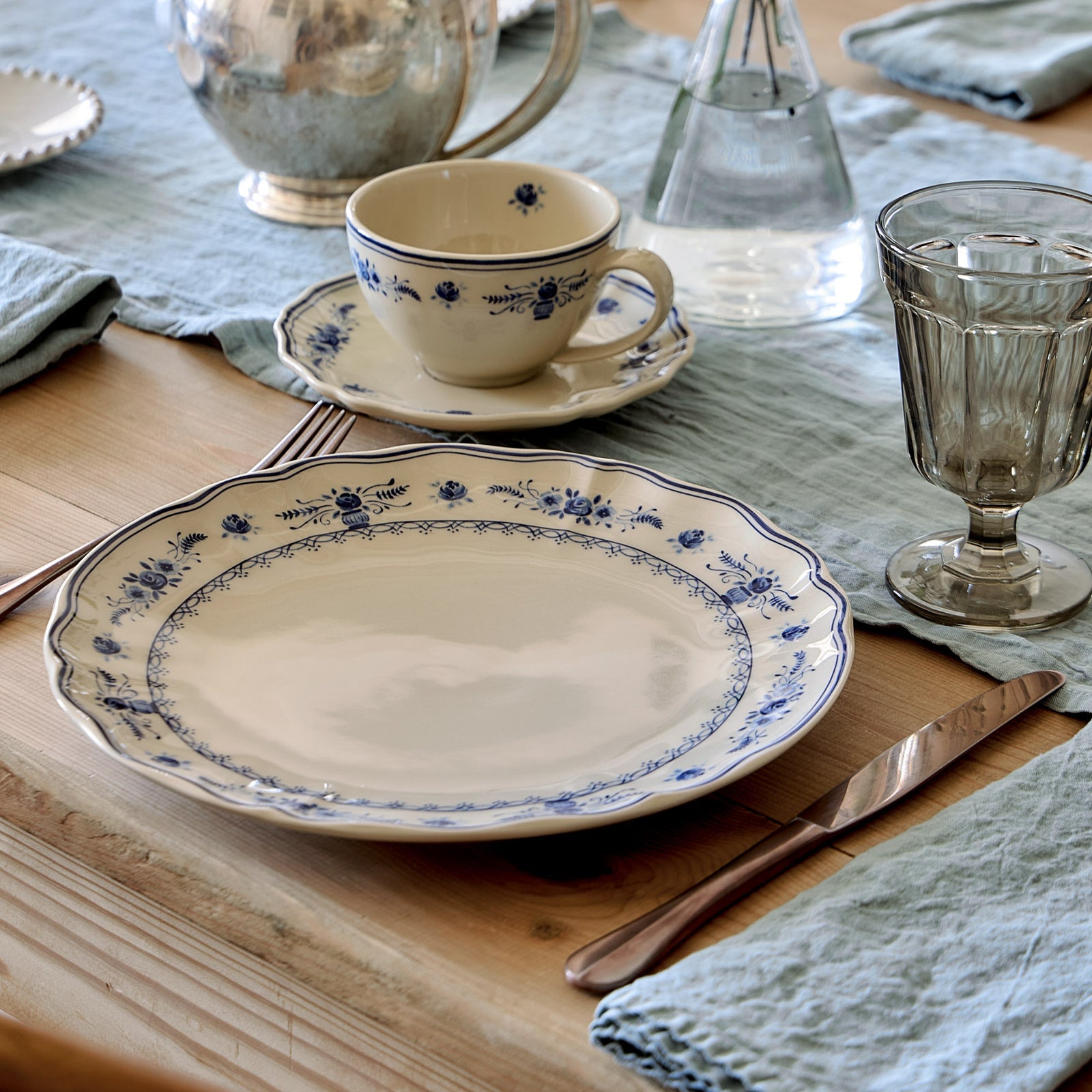 Vila 10-5/8" Dinner Plate, Beige-Blue
