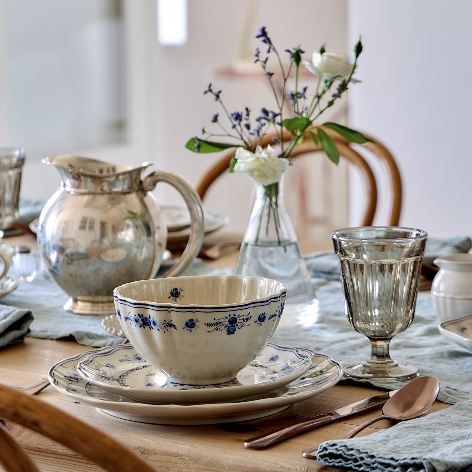 Vila 26 oz Soup/Cereal Bowl, Beige-Blue