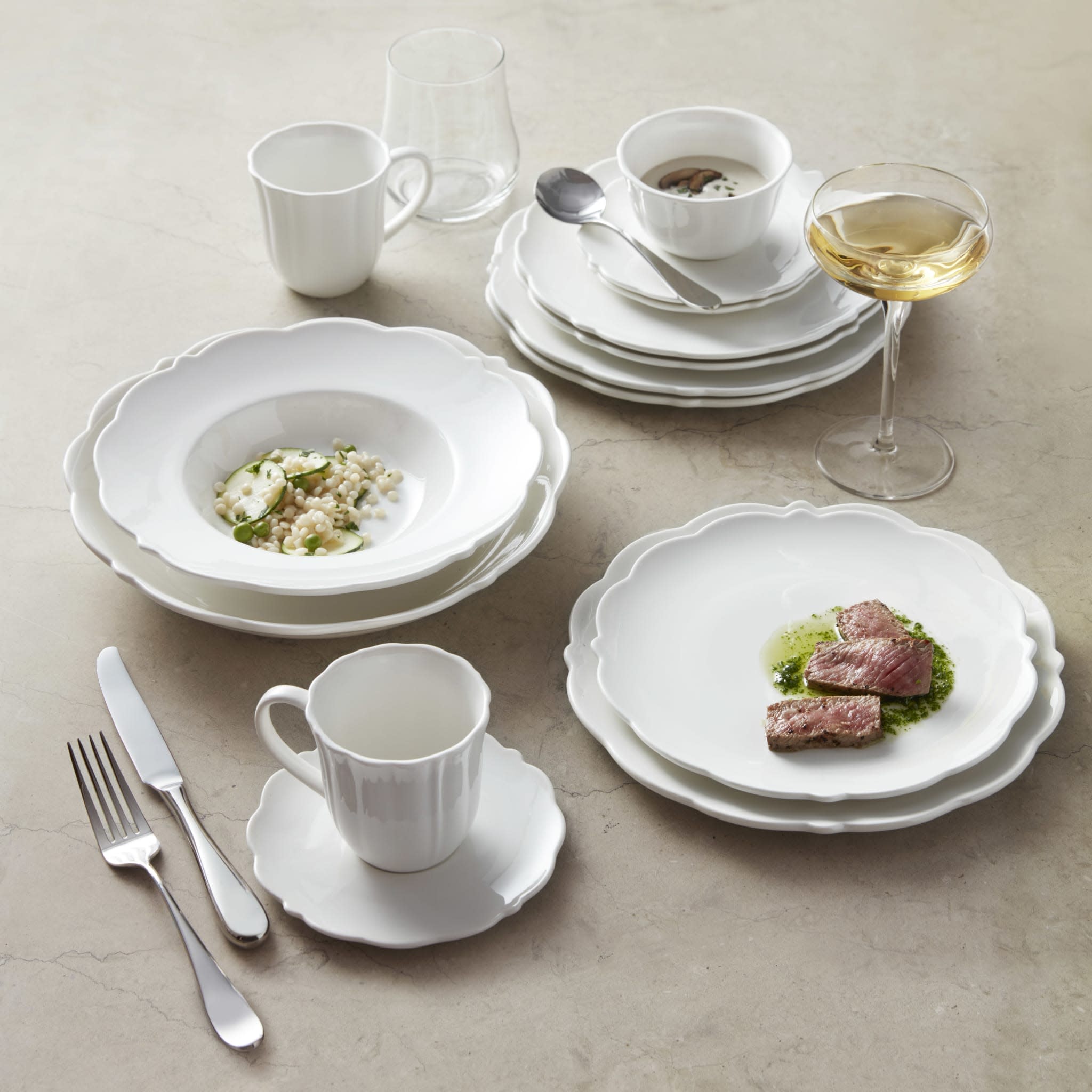 Astor 9 in. Plate