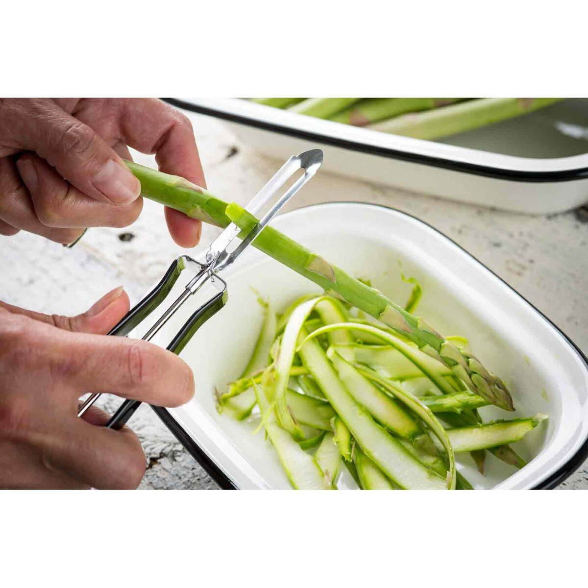Enamelware Collection™ 7.75" x 5.75" Rectangular Serving Pan, White/Black