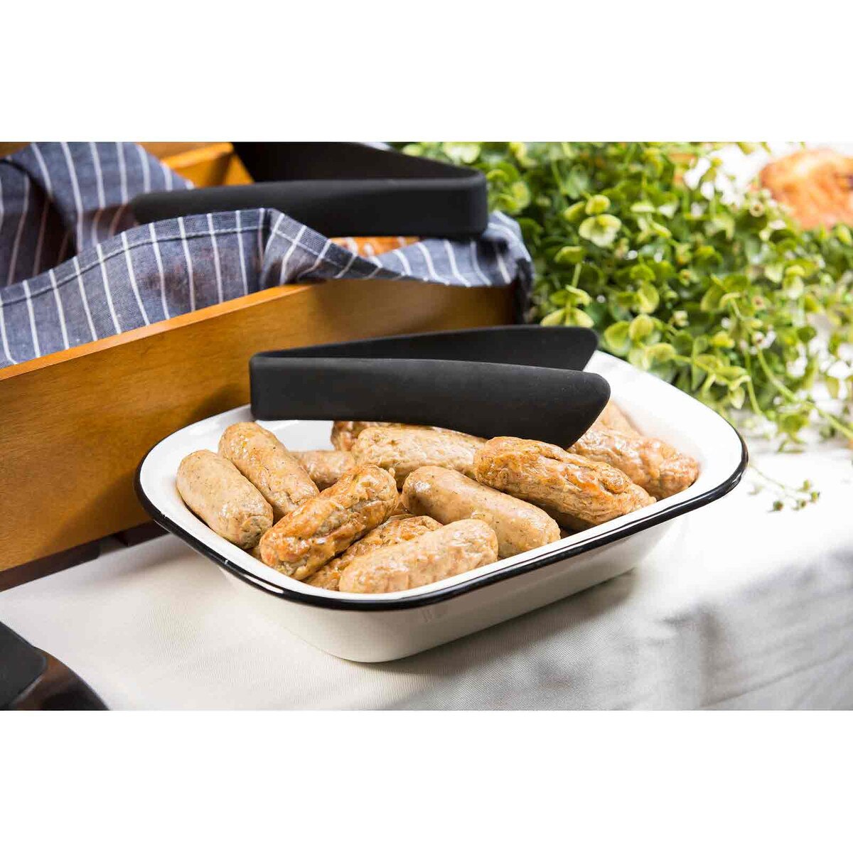 Enamelware Collection™ 9.375" x 7" Rectangular Serving Pan, White/Black