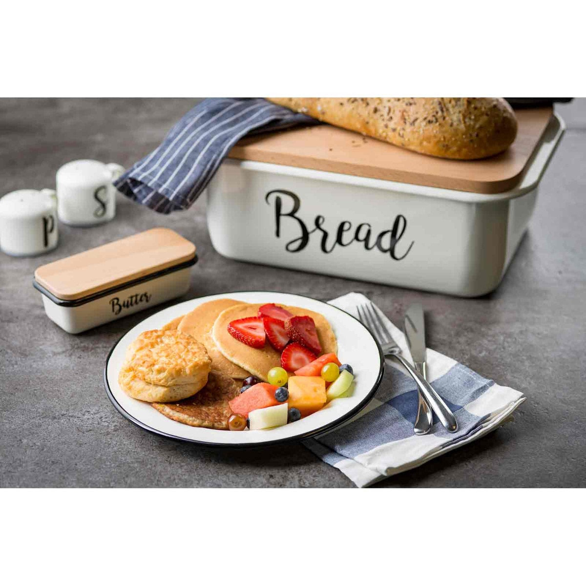 Enamelware Collection™ 10.25" Round Plate - White/Black
