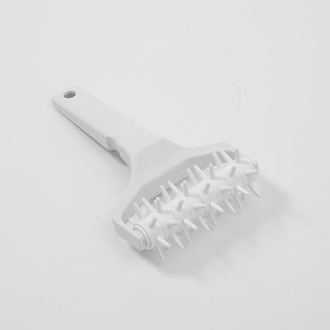 5"W Dough Docker, Plastic Handle, 5/8" Plastic Pins