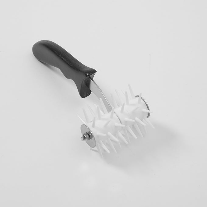 3-1/2" Dough Docker, Plastic Handle, 7/8" Plastic Pins
