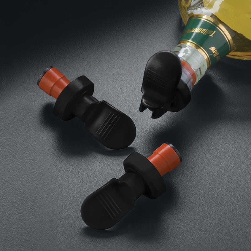 Bottle Stopper, Black Plastic