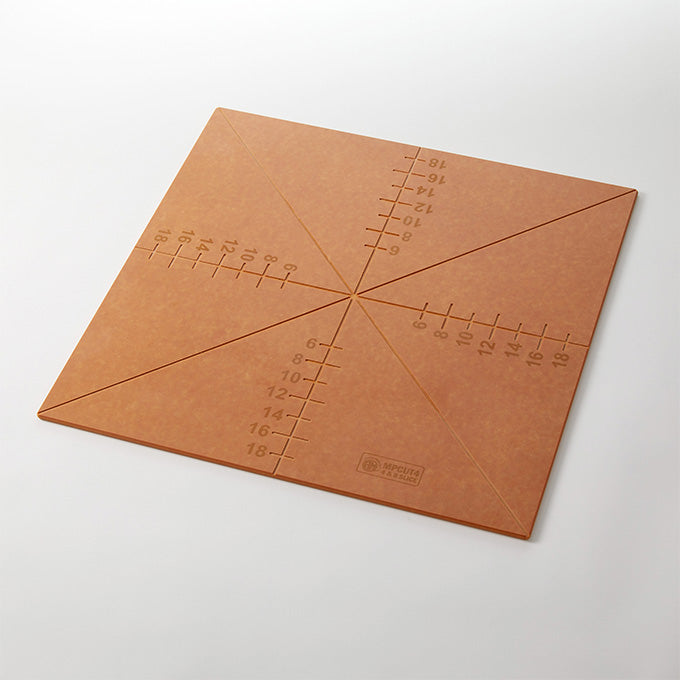 Pizza Slice Cutting Board and Guide, markings for 4 slice or 8 slice