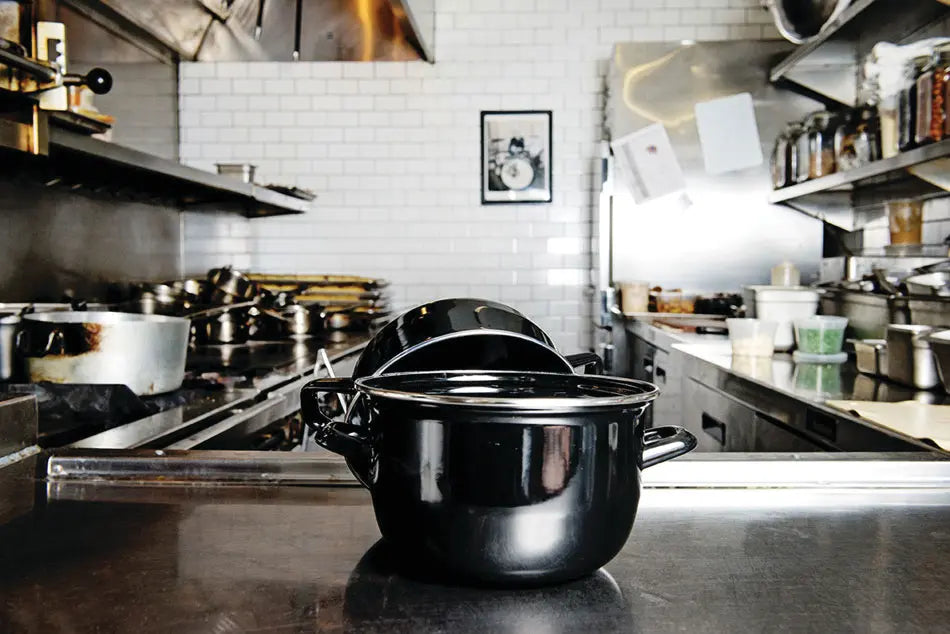 2 1/2 Qt. Mussel Pot with Lid