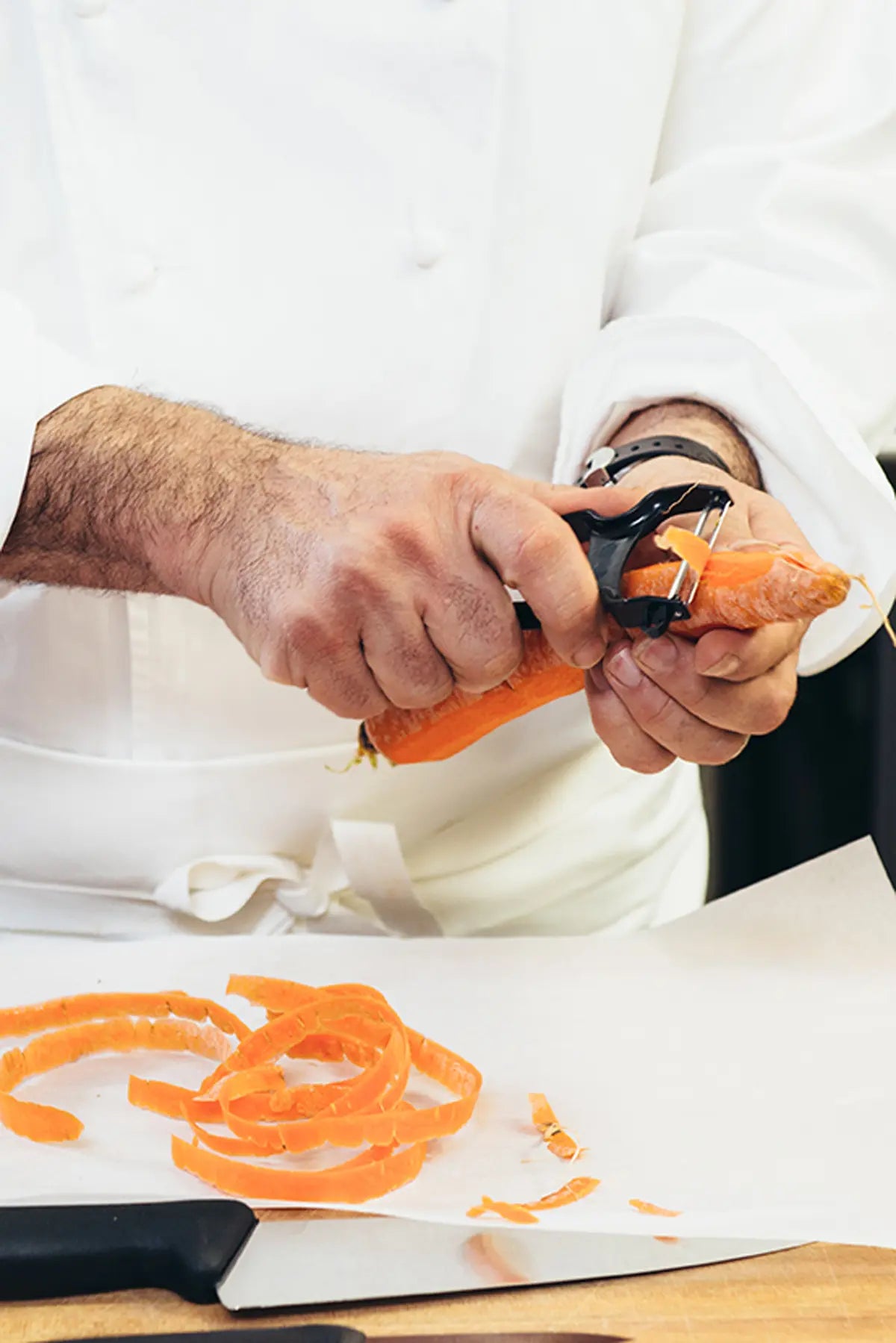 Vegetable Peeler for Long Vegetables