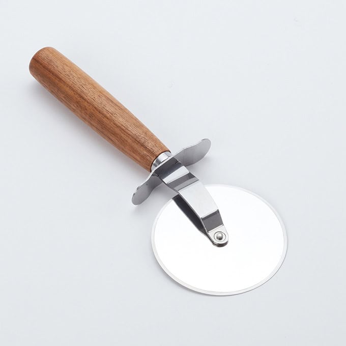 3-1/2" Pizza Cutter, Acacia Wood