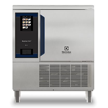 Undercounter Blast Chiller/Freezer, 6 Pan Capacity, 66 lbs