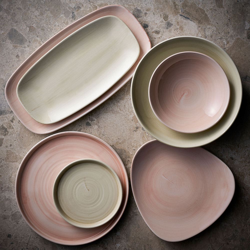 Stonecast Canvas 11" Coral Walled Plate