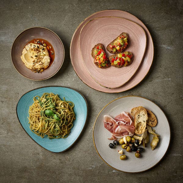 Stonecast Raw 9" Teal Triangle Plate
