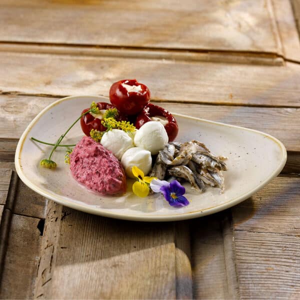 Stonecast 7-3/4" Nutmeg Cream Triangle Coupe Plate