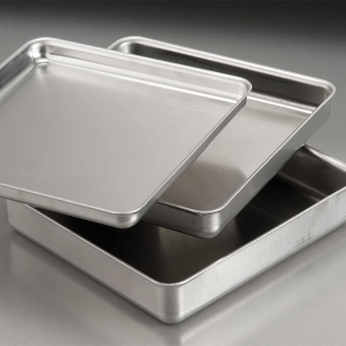 14" x 14" x 1-1/2" Straight Sided Deep Dish Pan
