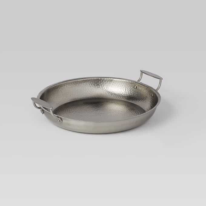 144 oz., 15" Round Hammered Stainless Steel Serving Pan