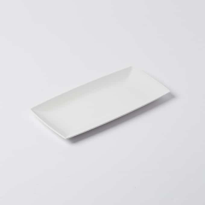Endurance™ 13-7/8" x 6-1/2" Melamine Serving Tray, White