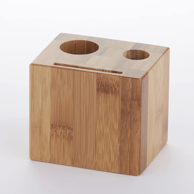 3-1/2"L x 2-3/4"W x 3-1/4"H Bamboo Wood Check Presenter