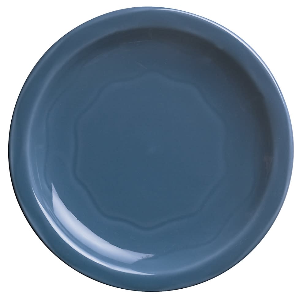 Cantina 10-1/4 in. Blueberry Plate Carved Pattern