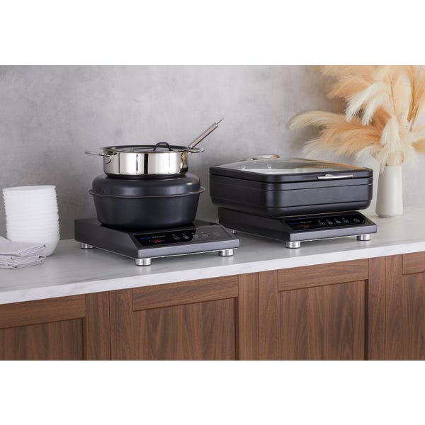 Radiance 6 qt. Square Induction Chafer, Glass Cover, Stainless Steel Finish